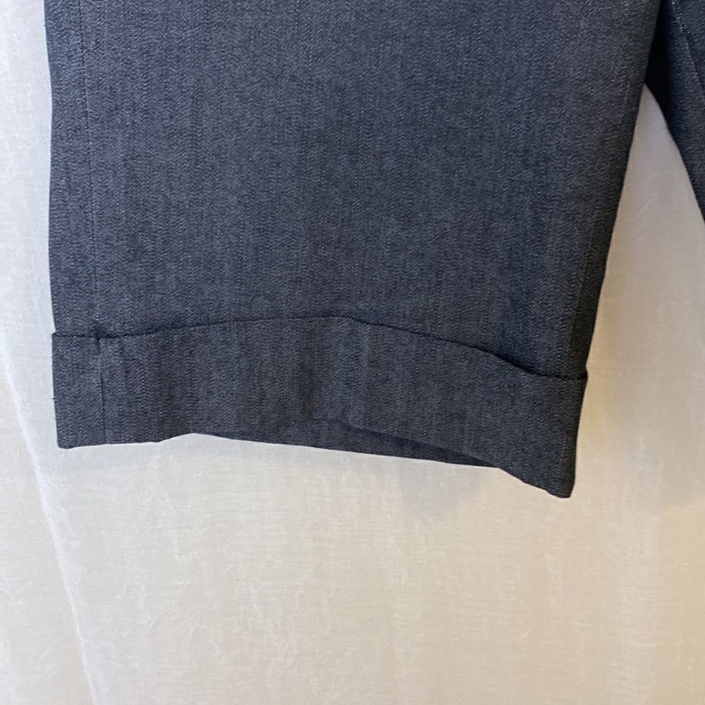 Sandro Black Shorts Cuffed Sailor Pockets        Left side Zipper NWOT Size 6 P - Picture 3 of 6